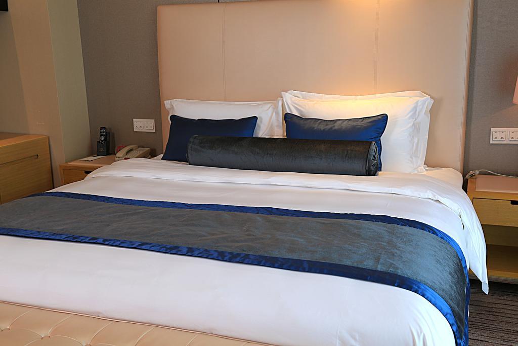 Guangzhou Changfeng Gloria Plaza Hotel Zimmer foto