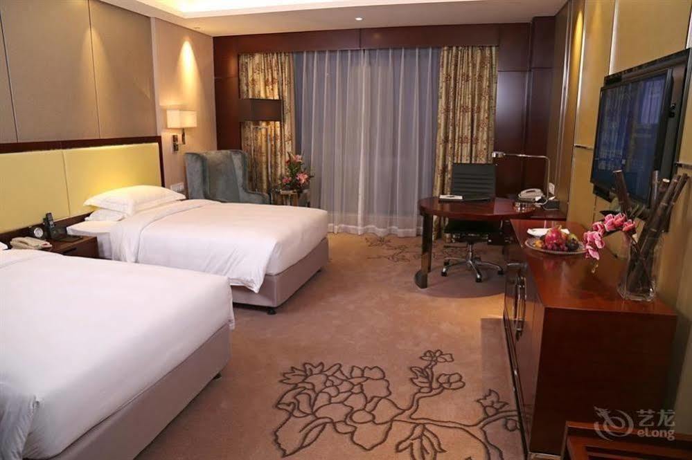 Guangzhou Changfeng Gloria Plaza Hotel Exterior foto
